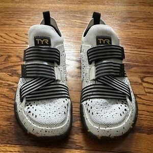 TYR Drop Zero barefoot lifting shoes. Size 40